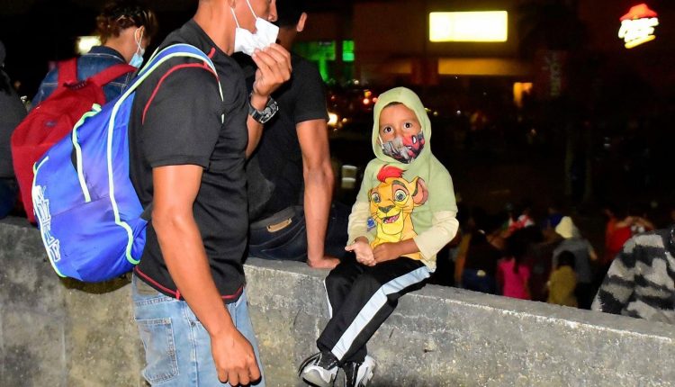 Migrantes, hondureños, México, caravana migrante