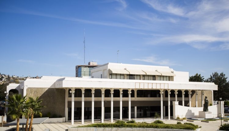 Centro de Gobierno, abogados, UABC