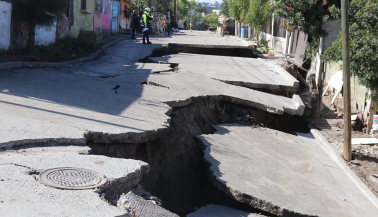 Hundimiento, viviendas, grave