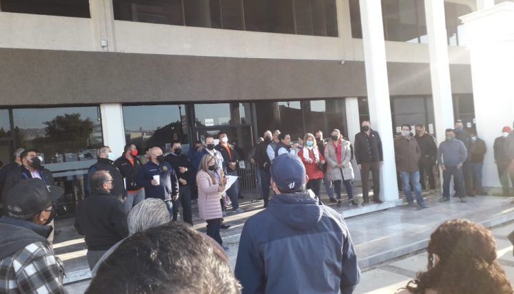 burócrata, ISSSTECALI, manifestación