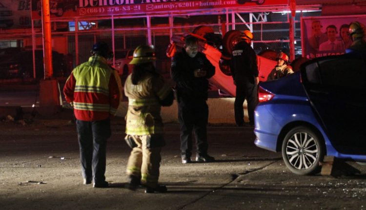 choque, muerto, Bomberos, Cruz Roja.
