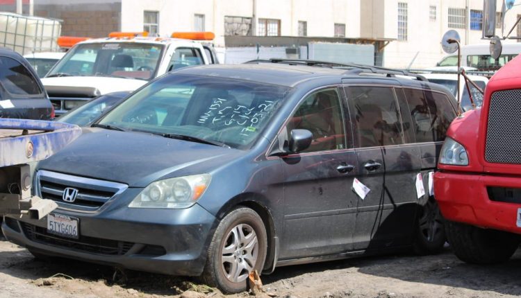 Cajuela, corralón, grúas, vehículo