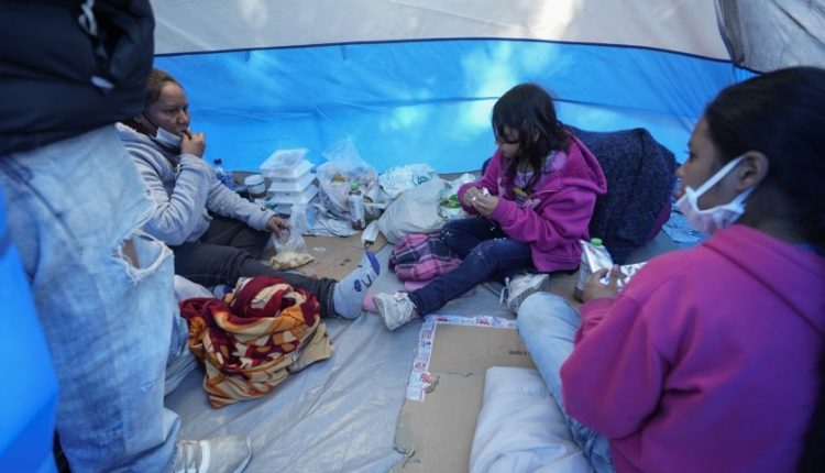 enfermedades, campamento, migrantes, salud