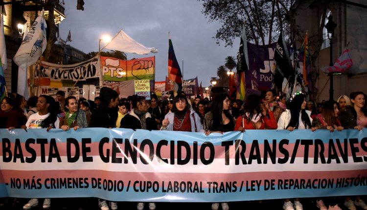 Comunidad LGBT, Teresita Díaz Estrada, Adopción