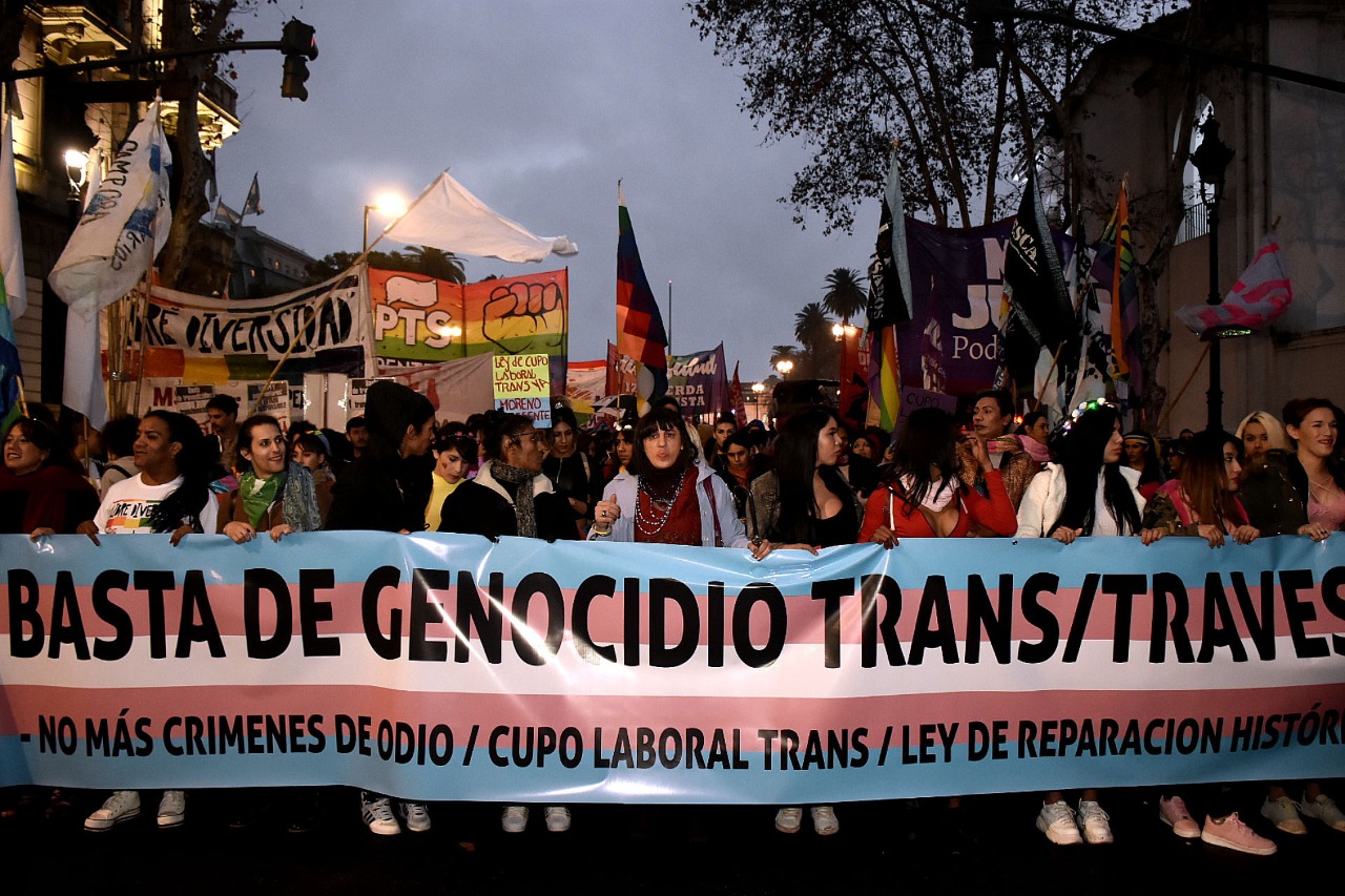 Comunidad LGBT, Teresita Díaz Estrada, Adopción